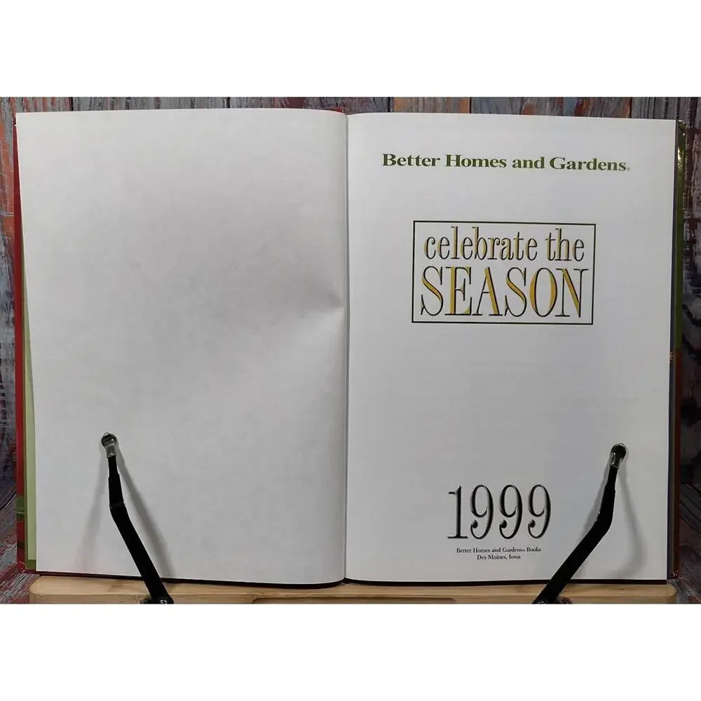 Better Homes and Gardens Celebrate the‎ Season 1999 Hardcover Book